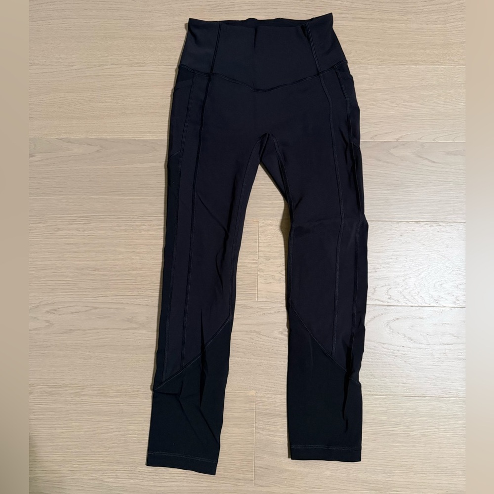 lululemon athletica Black Leggings with side pockets